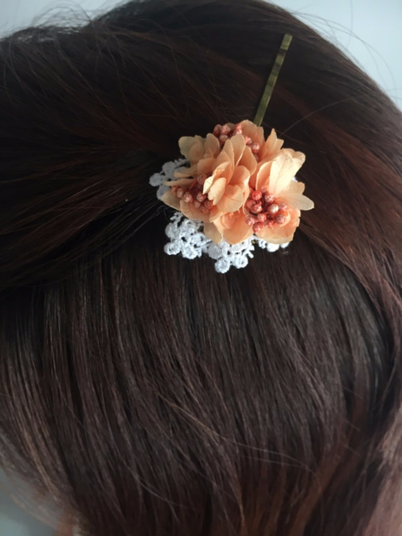 [茱莉亞橘]蕾絲髮飾-柏葉繡球花HairclipPreserved Flowers保鮮花/不凋花/髮夾 第3張的照片