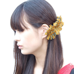 milk vetch barrette -velvet-　 1枚目の画像