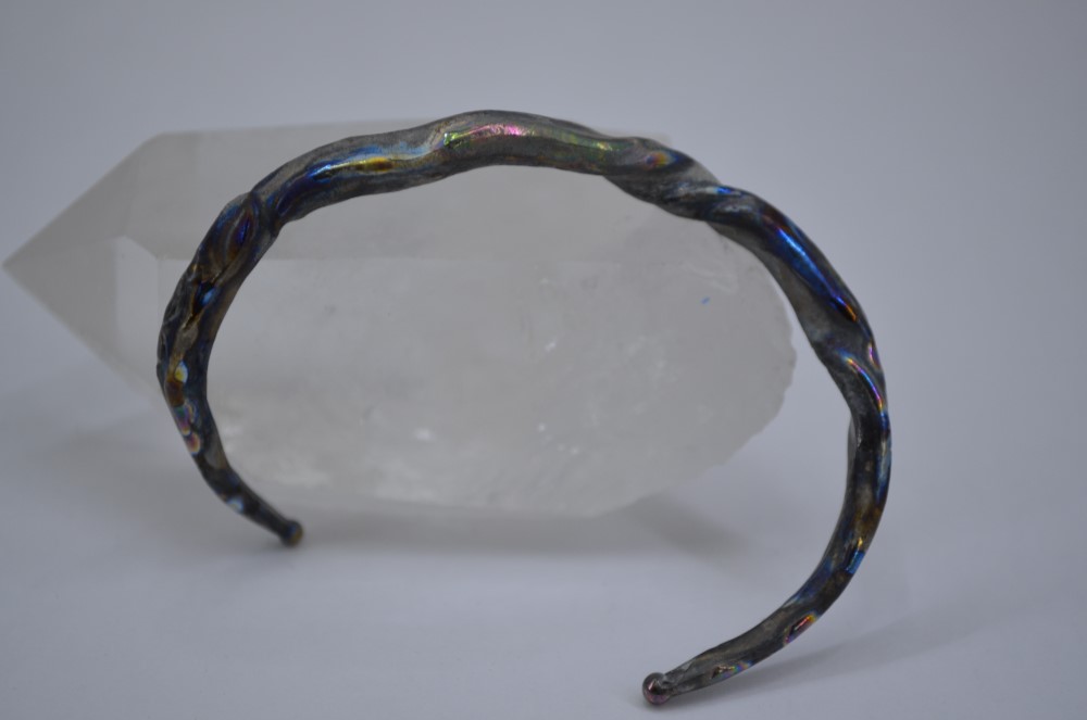 純チタンバングル「Ｄ&Ｍ」