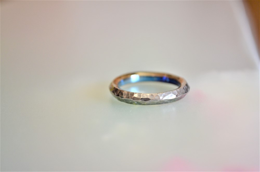 チタンリング「鎚目できらきら惑わせる・pentagon」・受注生産