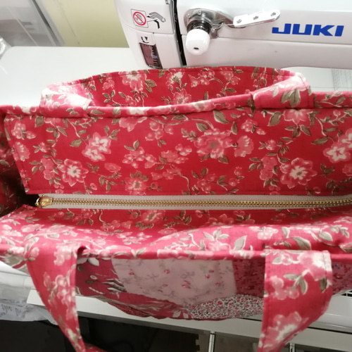 トートバッグ☆ハンドメイド☆ヘキサゴン☆パッチワーク☆えんじ