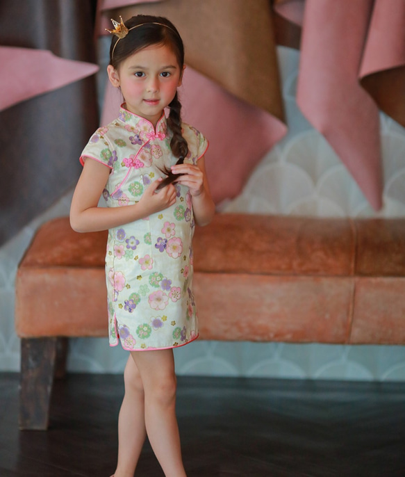 櫻花白小旗袍 2歲～5歲 第2張的照片
