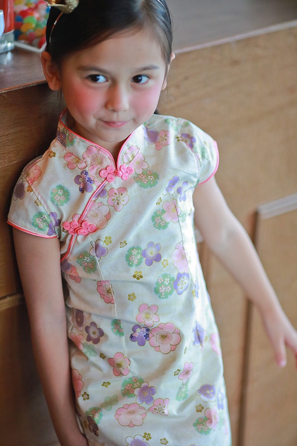 櫻花白小旗袍 2歲～5歲 第5張的照片