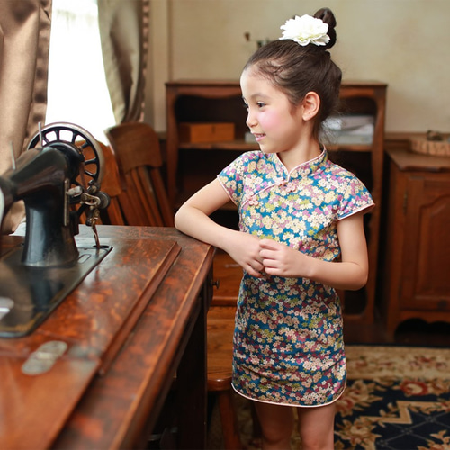 小さな青い花のチャイナドレス（2歳〜5歳） 子供服 Shining.Gifts 通販