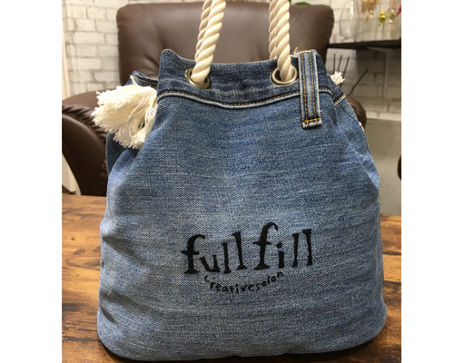 デニムリメイク 巾着 デニムリメイク巾着☆*:.｡.デニムリメイク☆*:.｡. 巾着