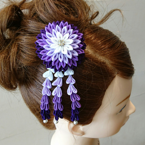 つまみ細工髪飾り『大輪の花 紫系グラデーション』浴衣、着物、七五三  