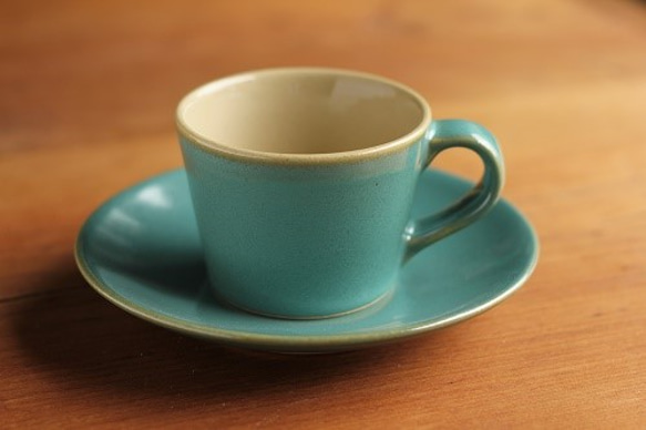 シンプルで使いやすい　益子焼コーヒーカップ＆ソーサーセット（青） 1枚目の画像