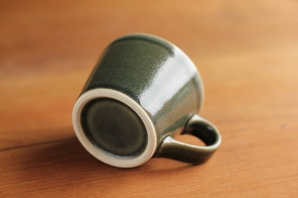 シンプルで使いやすい　益子焼コーヒーカップ＆ソーサーセット（カーキ） 3枚目の画像