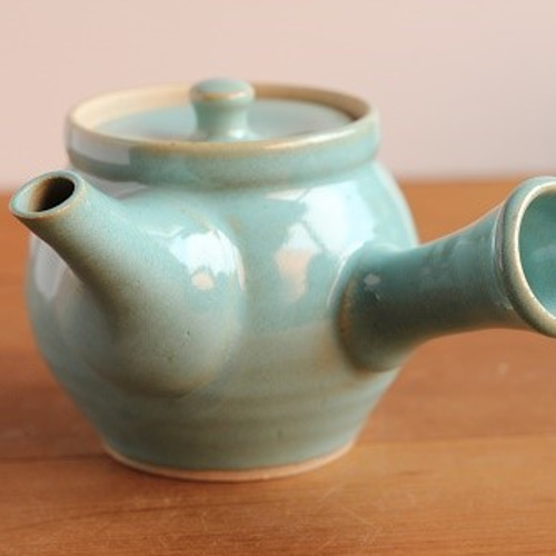 モダンデザインの益子焼急須（大）（青） ポット・急須 益子焼つかもと