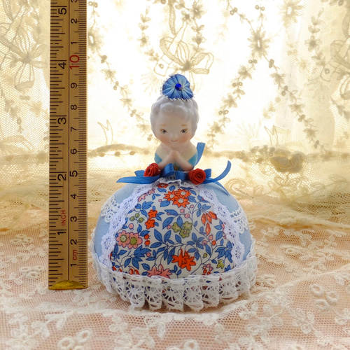 ハーフドール ピンクッション 《こんぺいとう》青 #ビスクドール