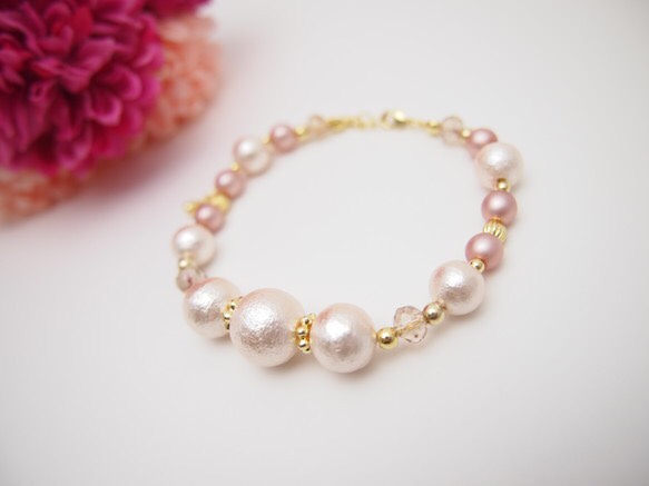 Pink white cotton pearl bracelet *Pink blossom* 第3張的照片