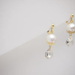 Crystal silver & White cotton pearl *earring* 3枚目の画像