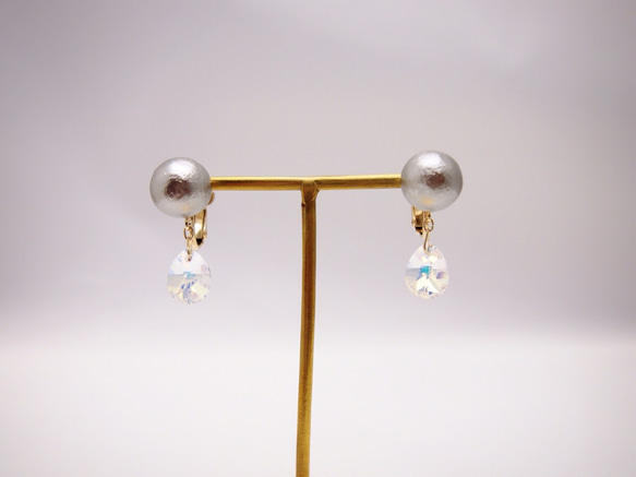 ＊送料無料＊Crystal aurora & gray cotton pearl *earring* 3枚目の画像