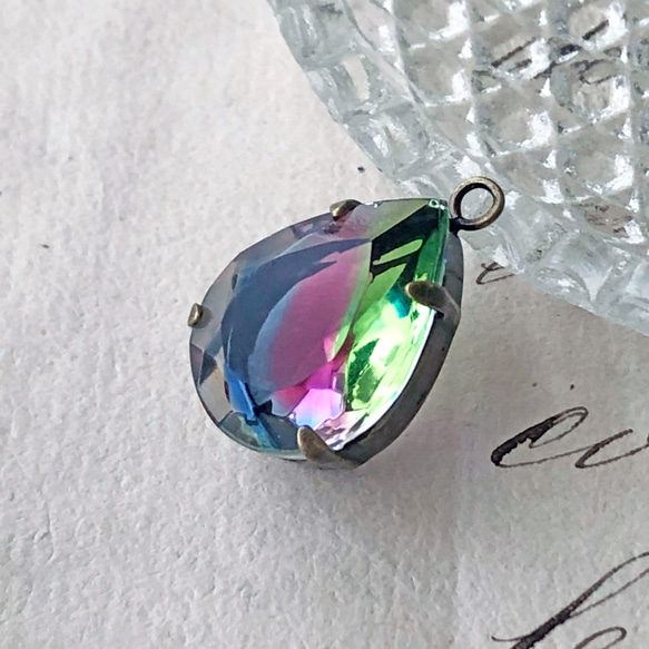 Glass Pendant Pear 約22mm×13mm [PDT-549]＊1個＊Vintage＊ 1枚目の画像