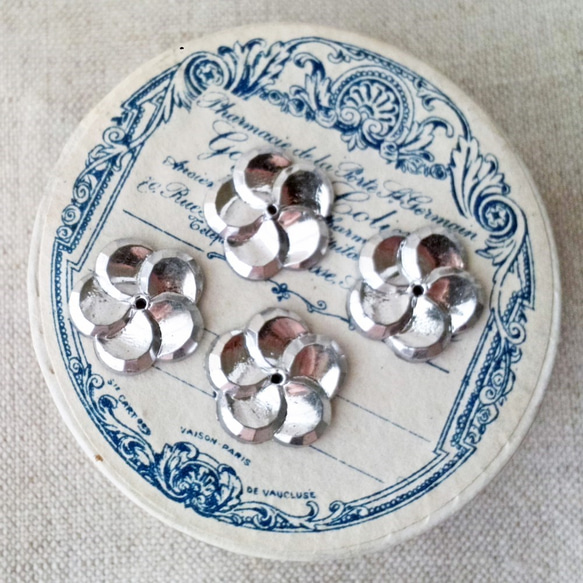 Sew-on Flowers Silver 約13.5mm [SO-085]＊4個＊Vintage＊縫付用 1枚目の画像