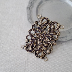 Floral Ocagon Filigree 35.7x27.1mm [FIN-042]＊4-Ring＊1個＊ 2枚目の画像