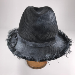 【三角帽】黑色Sisole裂帽 第4張的照片