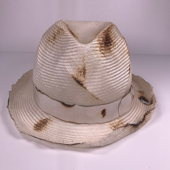 [三角形帽子]白色劍麻燒製過程中帽子破裂 第6張的照片