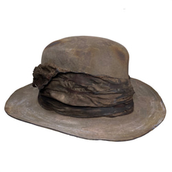 【三角帽】復古處理的棕色圓頂禮帽 第7張的照片