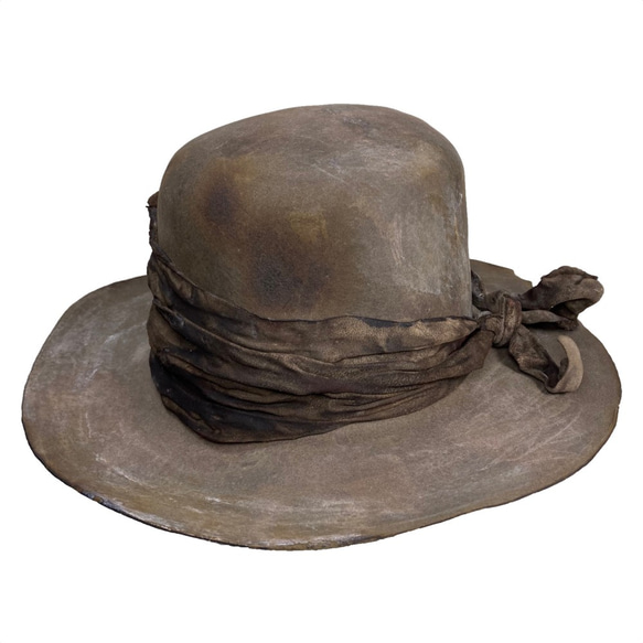 【三角帽】復古處理的棕色圓頂禮帽 第8張的照片