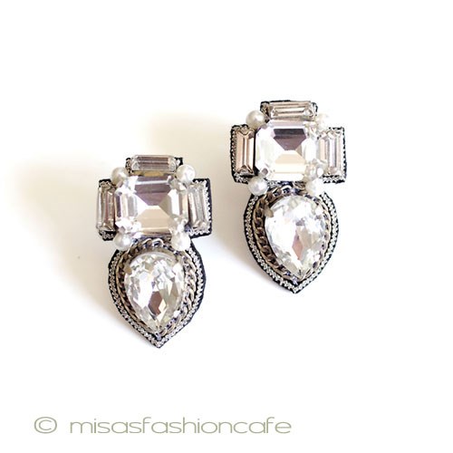 パール＆クリスタル・チェーン　ピアスまたはイヤリング　SPARKL スパークル