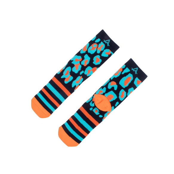 Neo-classic系列Electric Leopard男女中筒運動襪 藍橘色 第2張的照片