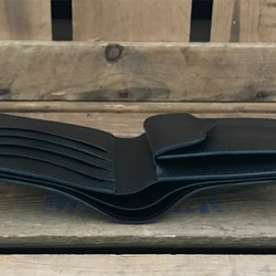 マグネット スキモレザー 二つ折り財布 ウッドブラック 唯一無二のレザー 5枚目の画像
