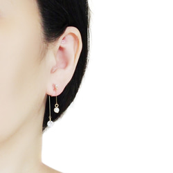 金色珍珠耳環流行搖晃美式耳環款式水晶珍珠無孔耳環樹脂耳環 第2張的照片