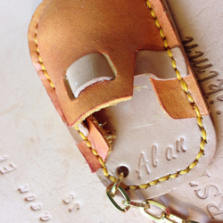 WHAT ELSE 手作皮革 鑰匙圈-勃肯鞋鑰匙圈-橙色-客製化 刻字 植鞣革 集線器 情人節禮物 第1張的照片