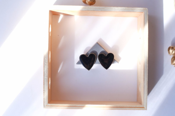 098 Jet black popolo Tajimi Mino ware tile 傳統文化項目 Earrings Heart 第1張的照片