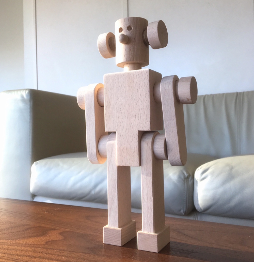 ブナのロボット　国産ブナ　白木無塗装仕上げ　残りわずかです