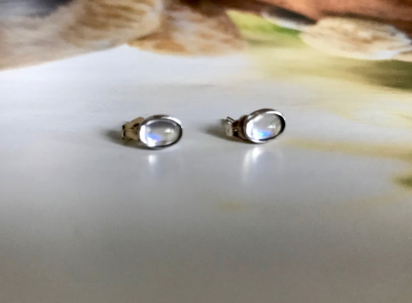 ピアス 925シルバーピアス 月長石ピアス ムーンストーンピアス moonstone アレルギー対応 5080 1枚目の画像