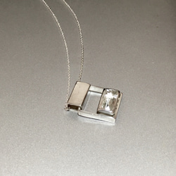 透明白色の結晶ペンダント側鎖 3枚目の画像