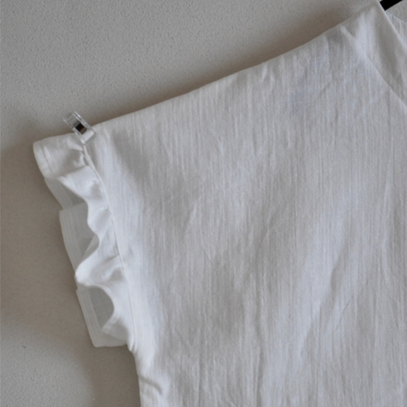 フリル袖のプルオーバー（白） 4枚目の画像