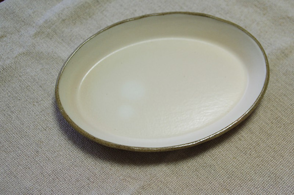 楕円皿(白化粧) 22.5×17.0×H2.8 3枚目の画像