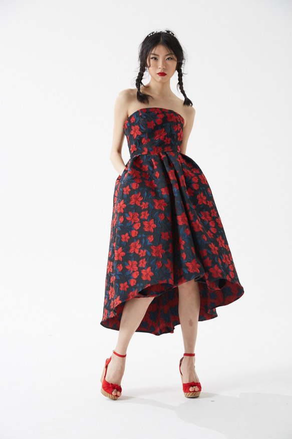 手作りのドレス、ジャカード、フラットな赤いバラのドレスを織った 4枚目の画像