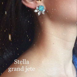 Stella skyblue スワロフスキーピアス 2枚目の画像