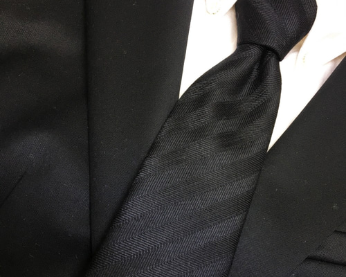 0_a2d40b9e43d660d383de8d4f74ee