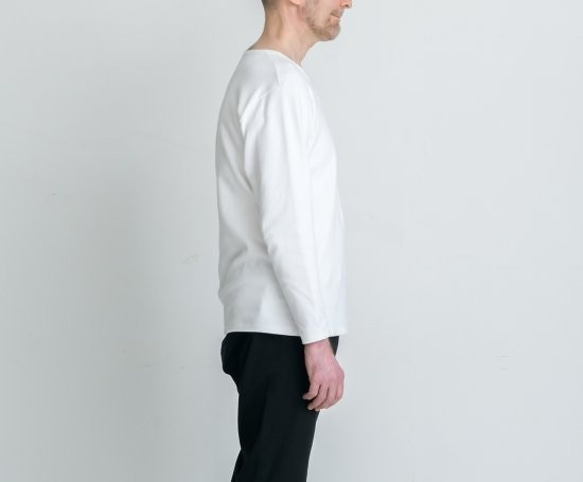 透けなく、気持ちいい。厚手長そでTシャツ 純日本産EIJI白Tシャツ  クルーネック オーガニックコット100％ 3枚目の画像