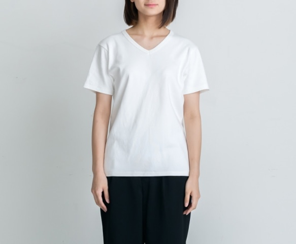 Vネックで透けない。なのに気持ちいい。これまでにない本物の純日本産のEIJI白Tシャツ 6枚目の画像