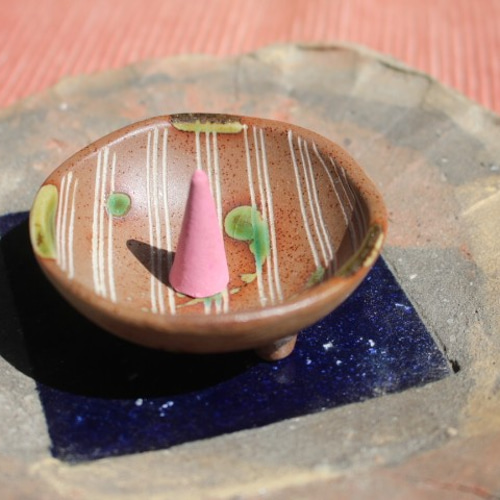 手作り陶器のアロマお香立て（コーンタイプ） 送料無料