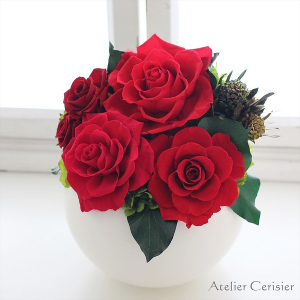 プリザーブドフラワー＜エリーヌ＞レッド 赤 バラ 白花器【還暦】お祝い 3枚目の画像