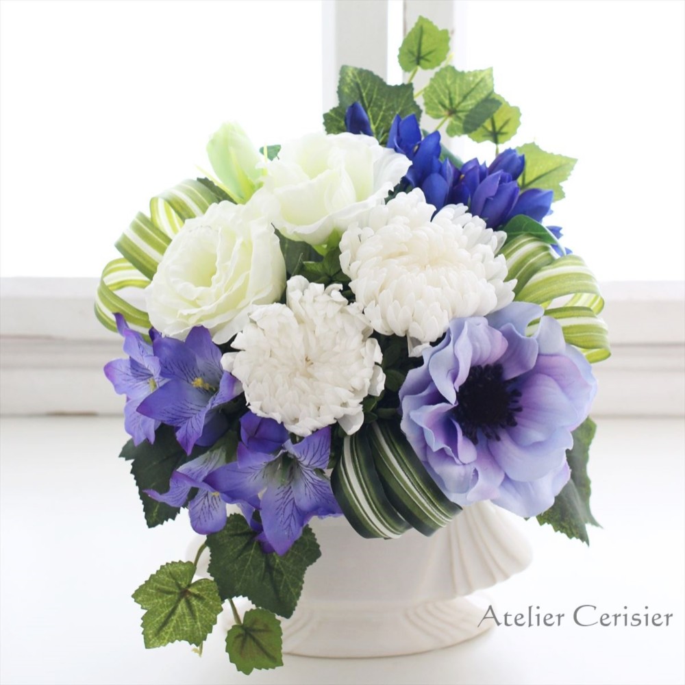 白菊とアネモネと桔梗の仏花 Mサイズ（白×青）お供え花 プリザーブドフラワー#4
