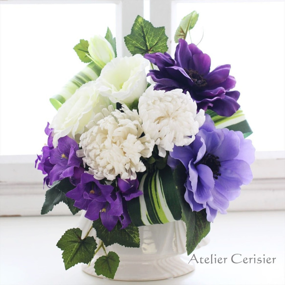 白菊とアネモネと桔梗の仏花 Mサイズ（白×紫）お供え花 プリザーブドフラワー#5 2枚目の画像