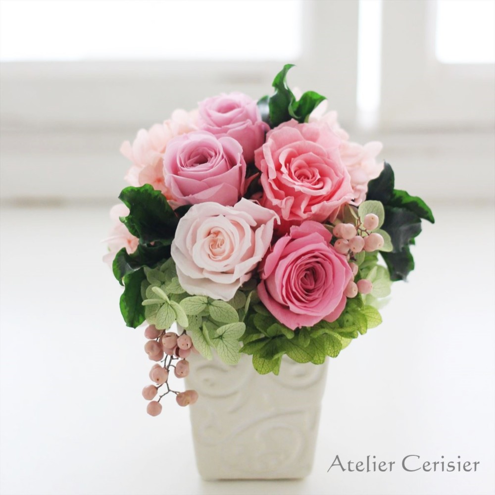 プリザーブドフラワー＜アラベスク＞ピンク バラ ミニアレンジ　SSサイズ