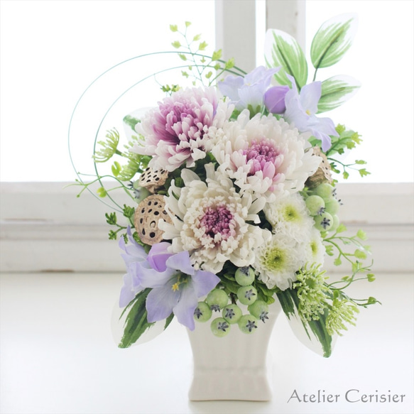 輪菊の仏花 （プレアー Mサイズ）ホワイトパープル お供え花