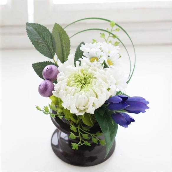 大輪菊の仏花Ｓサイズ（緑白菊）お供え花 プリザーブドフラワー 1枚目の画像