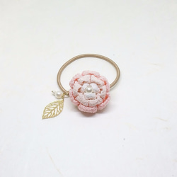 マツミ透かし彫り：トリプレット丸薬（ピンクグラデーション）髪Tsumami細工の指輪：桃の花のポニーホルダー 1枚目の画像