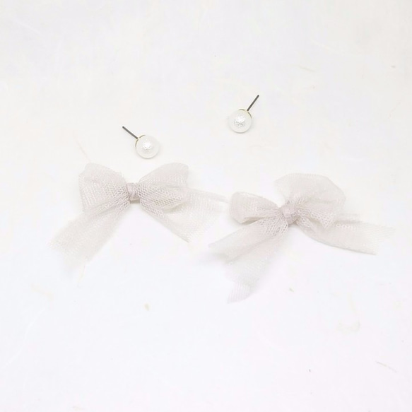 優雅粉灰紗蝴蝶結棉珍珠兩用耳環 Elegant bow (yarn) & cotton pearls earrings 第2張的照片