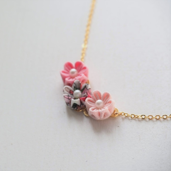 【花季】嫩粉紅小碎花頸鍊, 頸鏈 (全6色)つまみ細工: 日系和風手工布花 第2張的照片